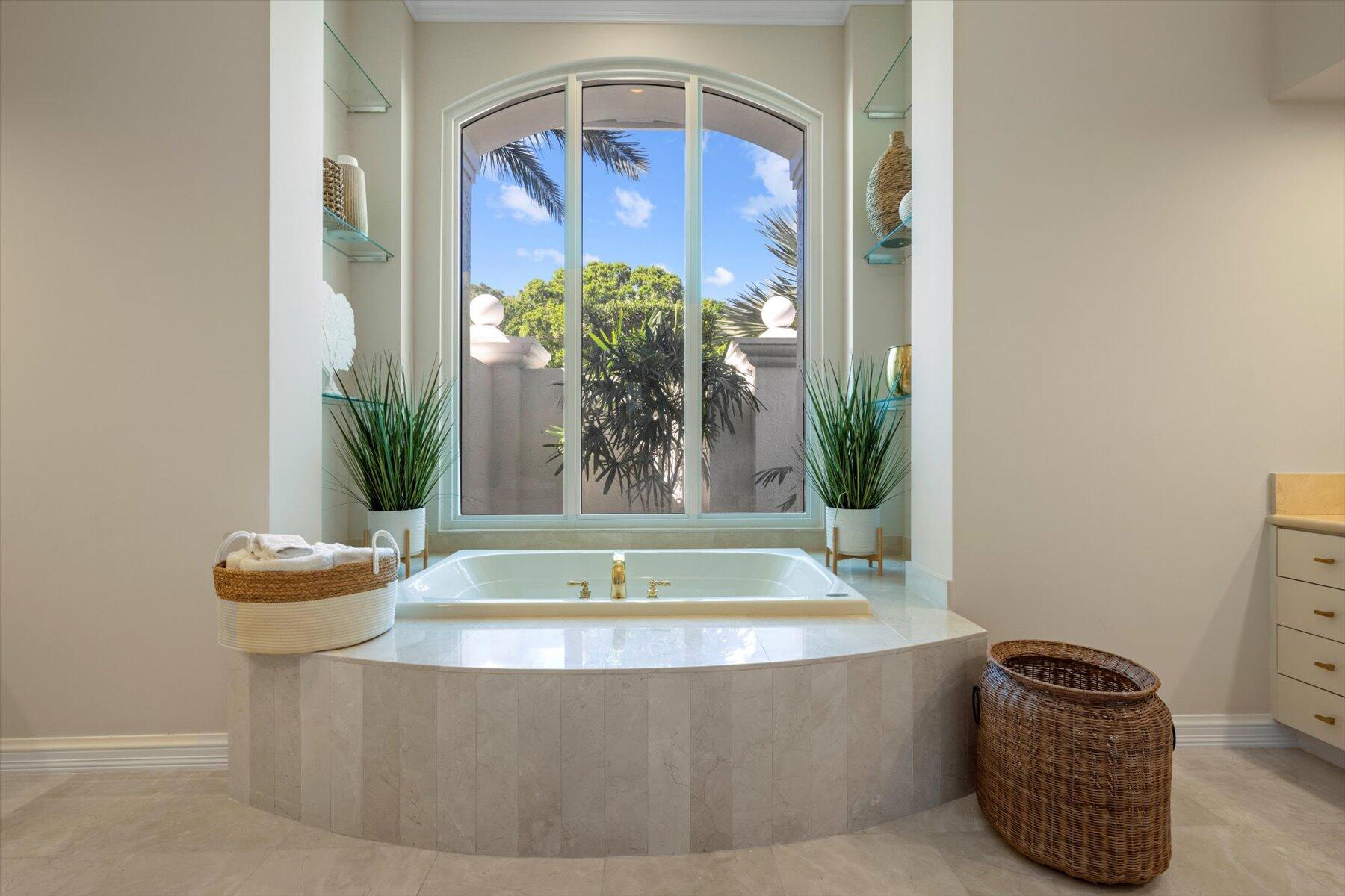 BREAKERS WEST - Residential