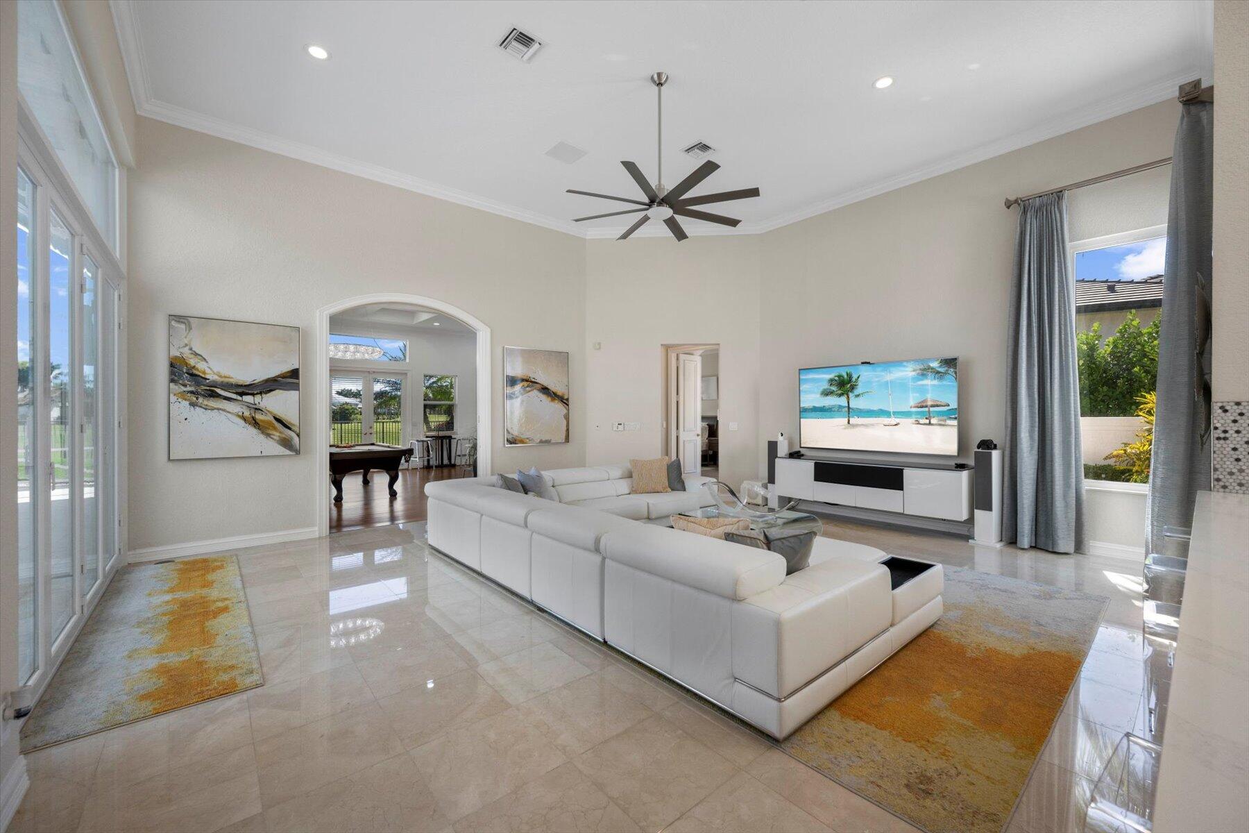 BREAKERS WEST - Residential