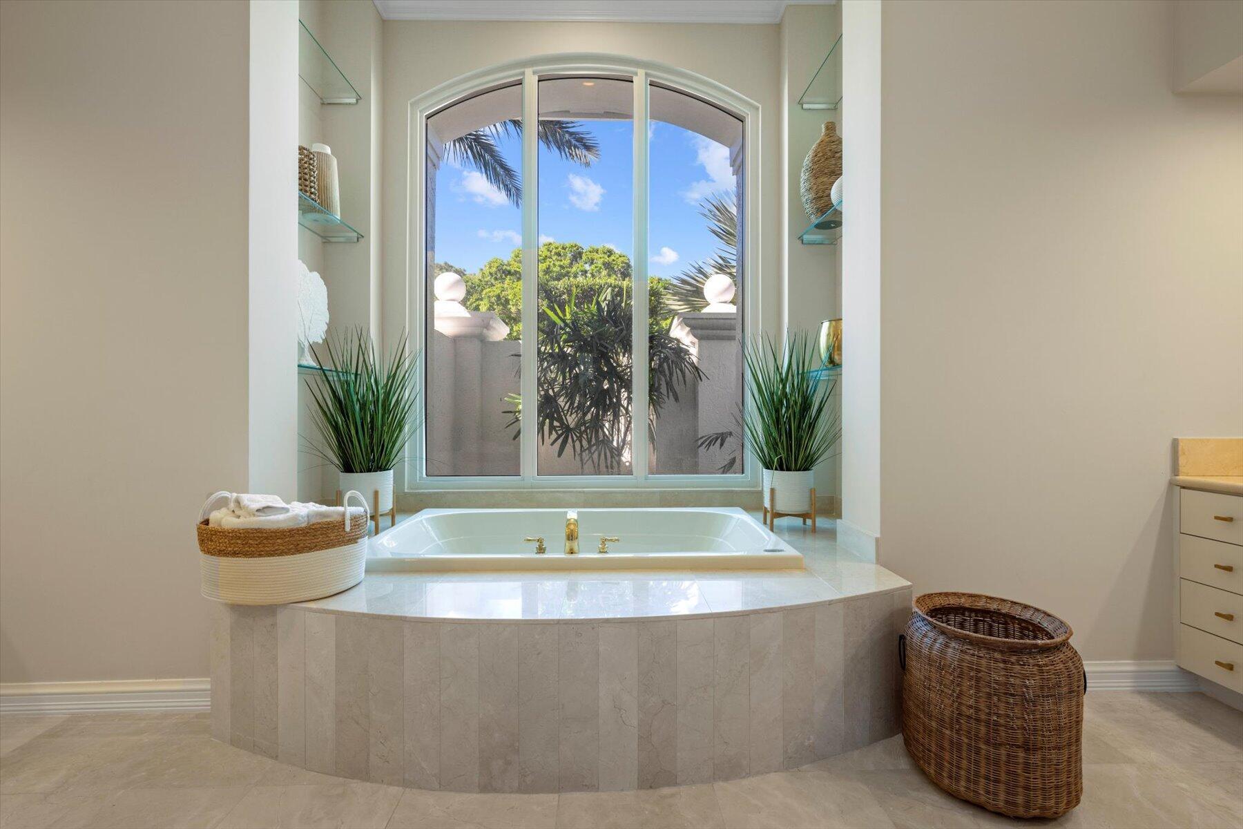 BREAKERS WEST - Residential