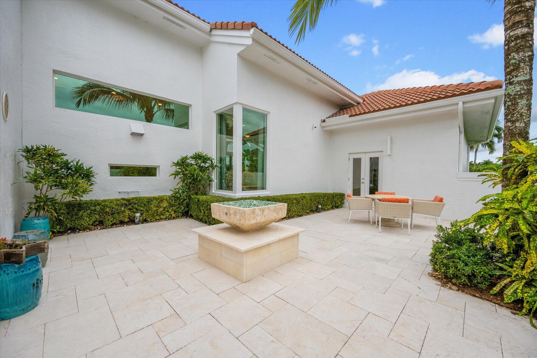 BREAKERS WEST - Residential