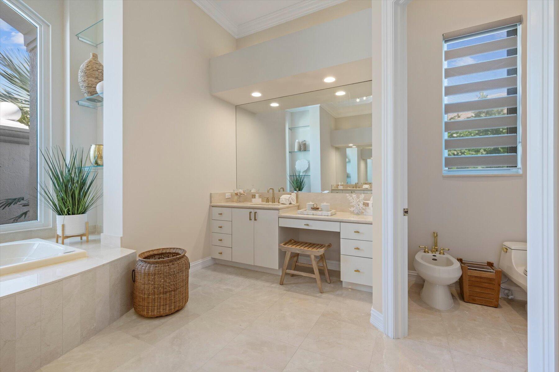 BREAKERS WEST - Residential