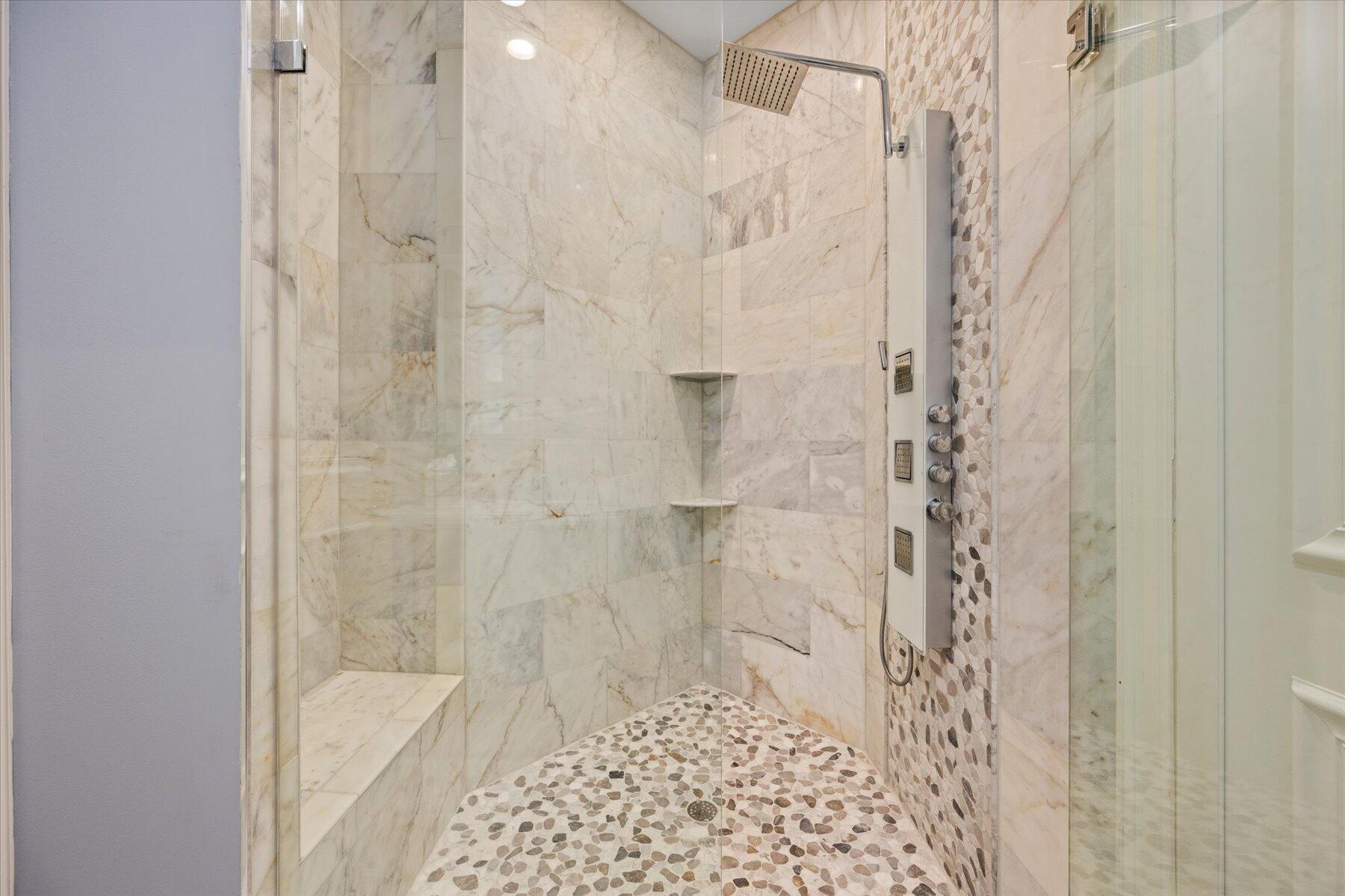 BREAKERS WEST - Residential