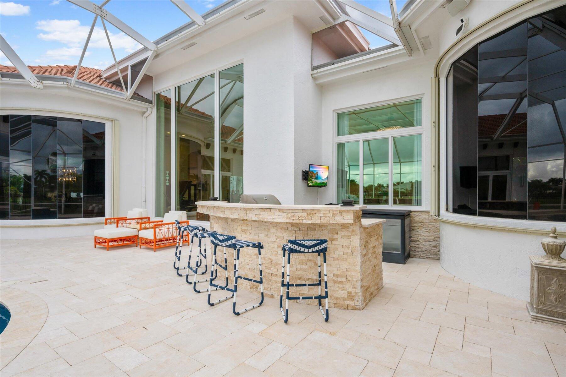 BREAKERS WEST - Residential