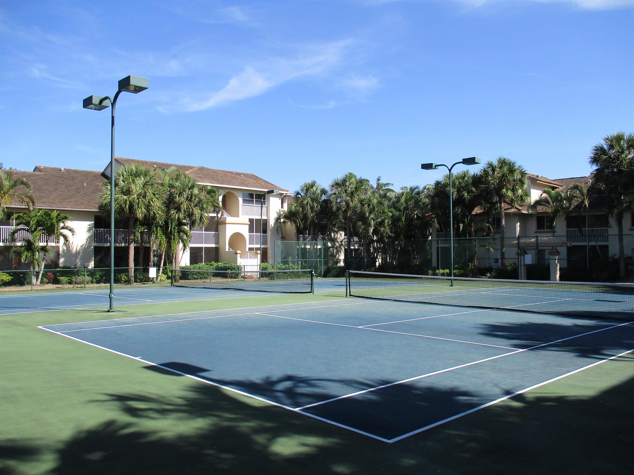 STERLING VILLAGES OF PALM BEACH LAKES CONDO - Residential Lease