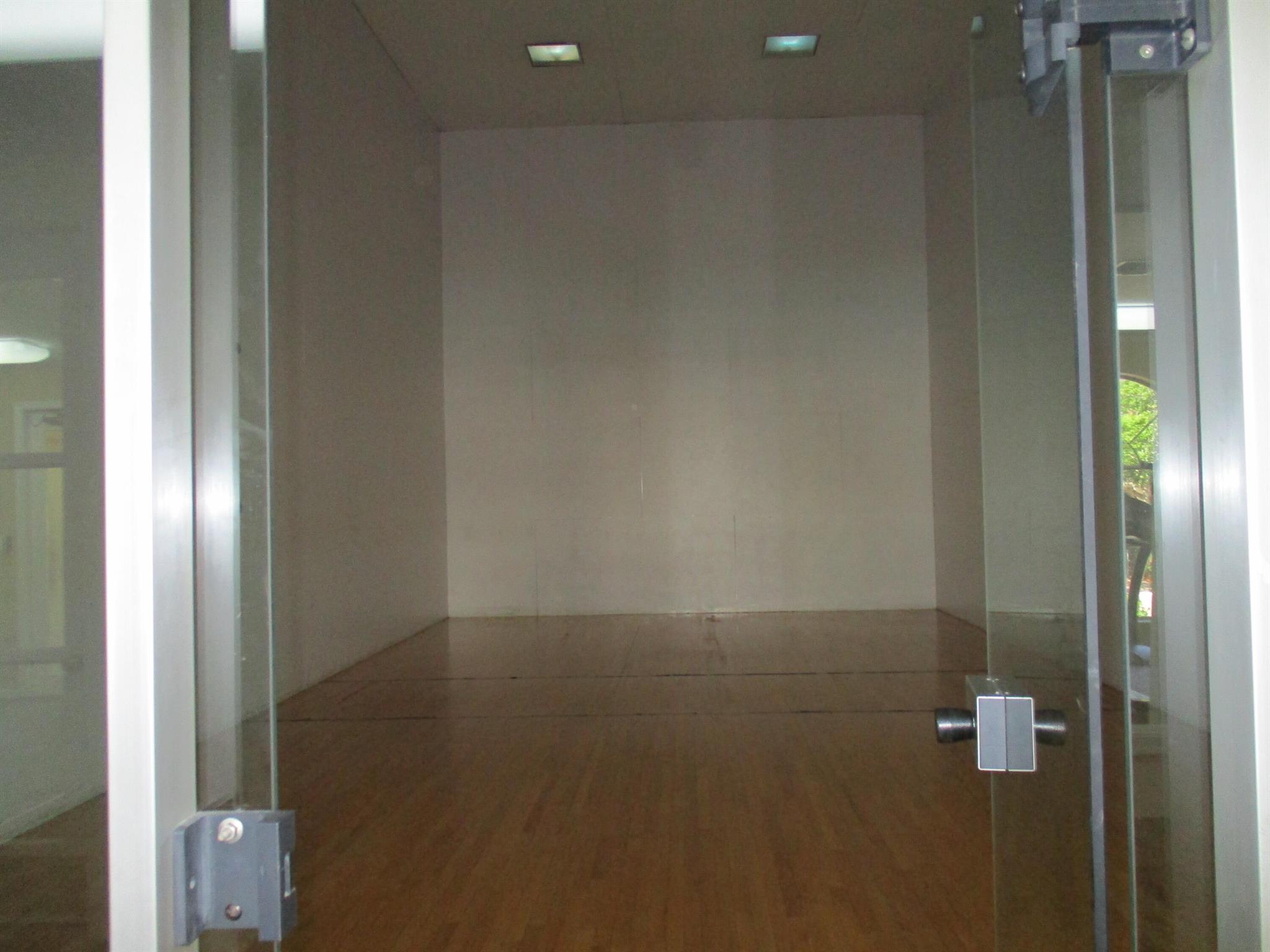 STERLING VILLAGES OF PALM BEACH LAKES CONDO - Residential Lease