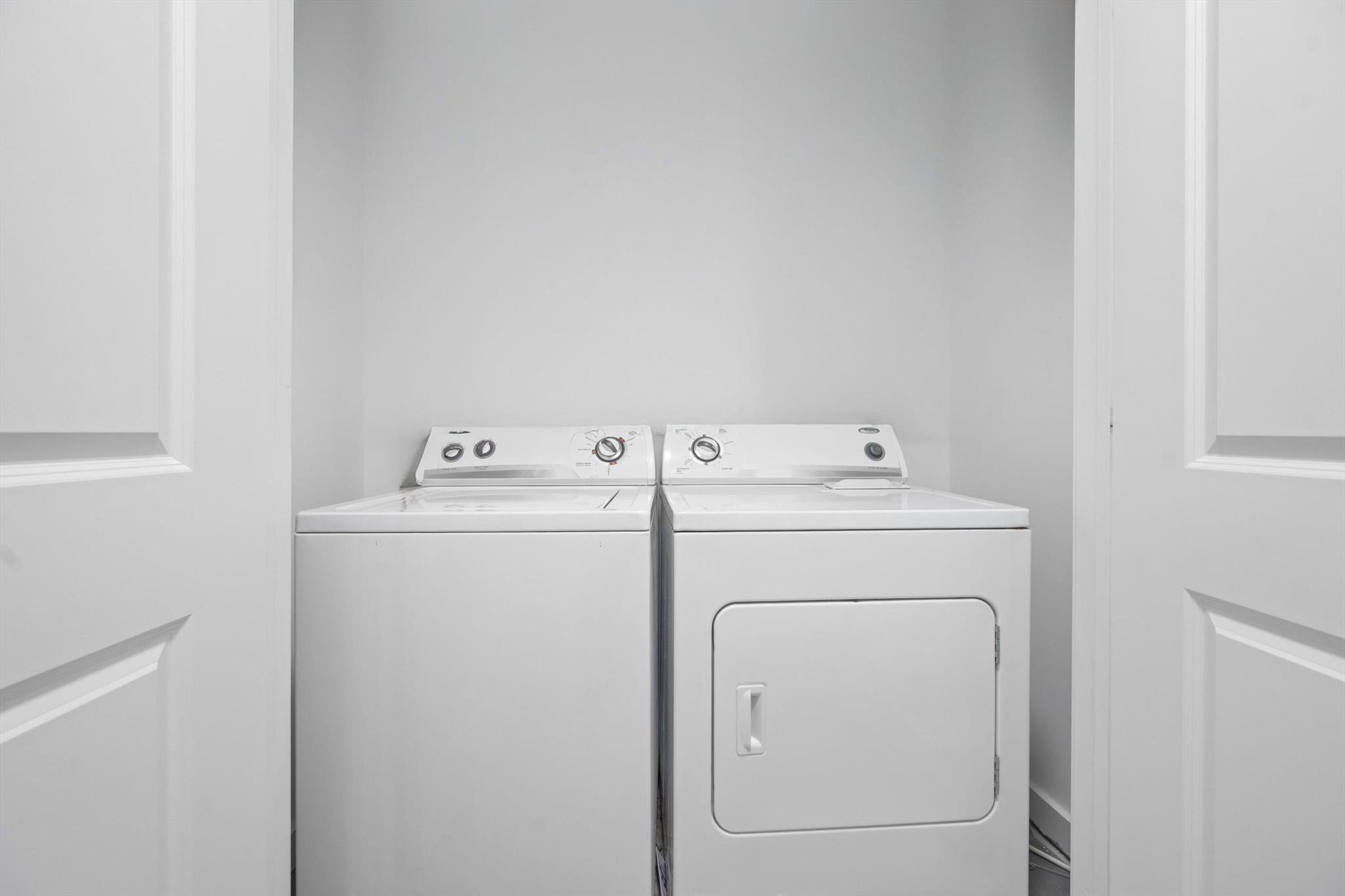 EDGE CONDO - Residential