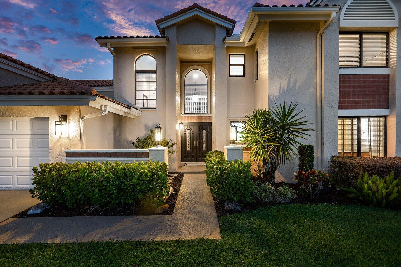 11217 Island Lakes Lane