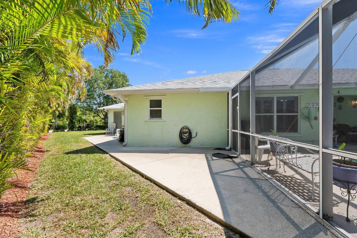 QUEEN'S COVE UNIT 1 - Residential