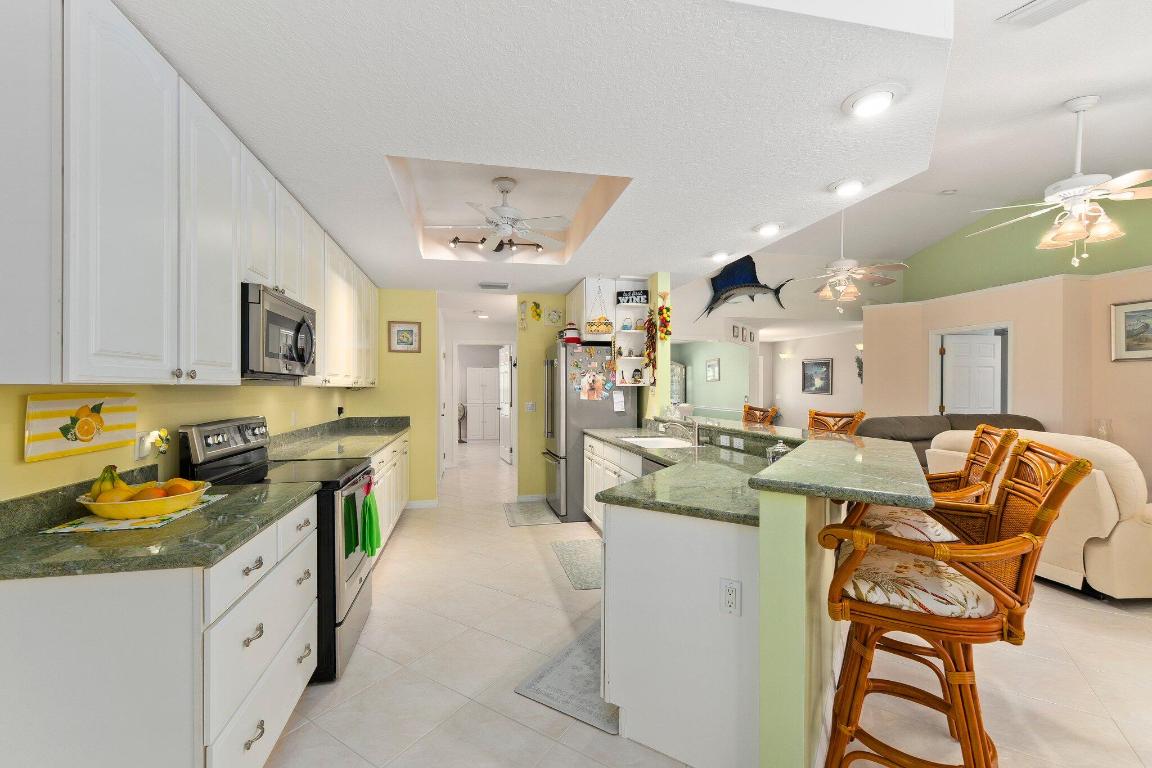 QUEEN'S COVE UNIT 1 - Residential