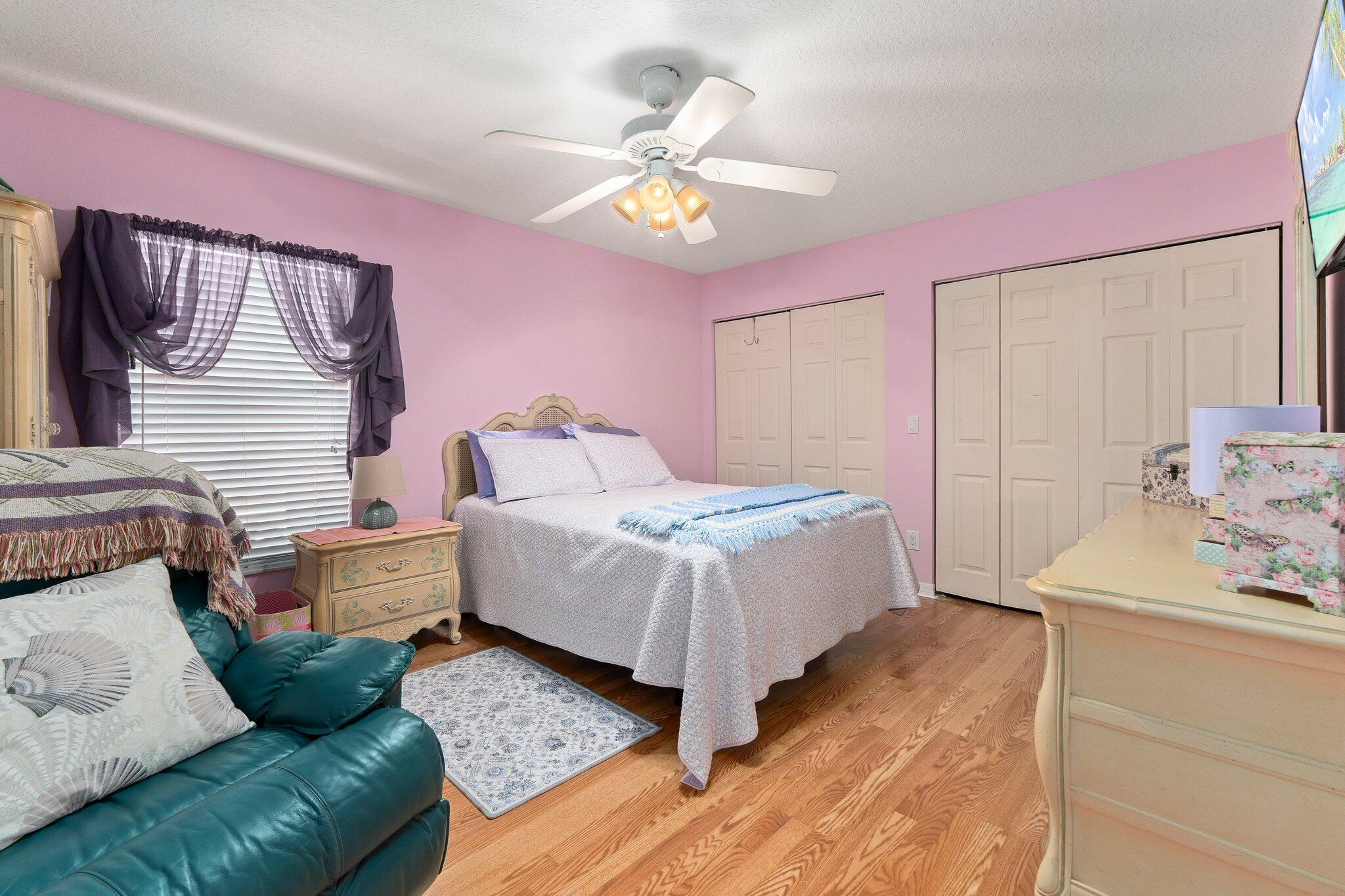 QUEEN'S COVE UNIT 1 - Residential