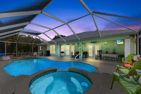 139 Commonwealth Court, Hutchinson Island, FL MLS: R11077515