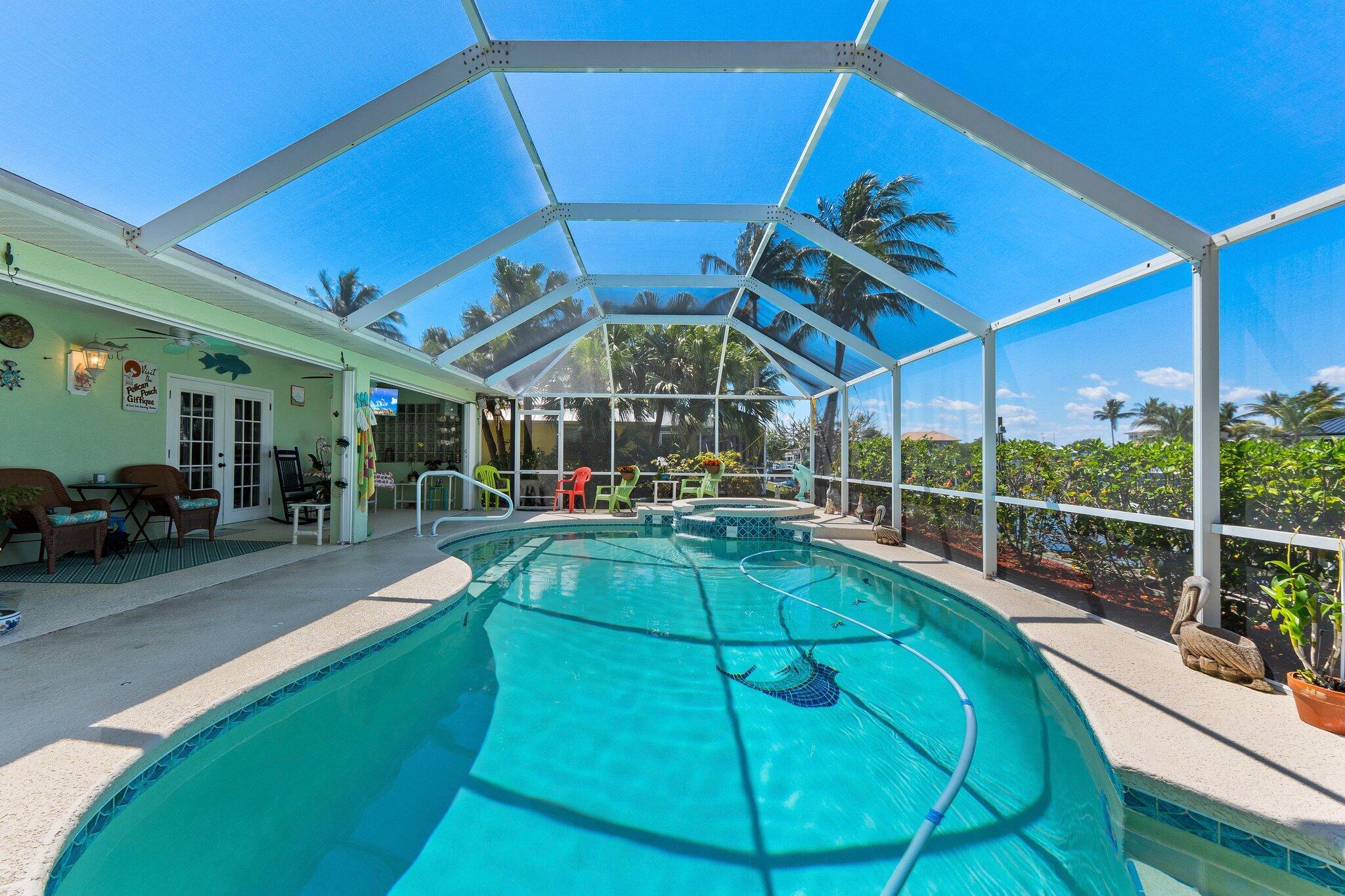 QUEEN'S COVE UNIT 1 - Residential