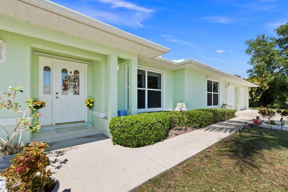 QUEEN'S COVE UNIT 1 - Residential