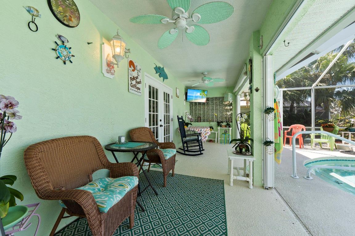 QUEEN'S COVE UNIT 1 - Residential