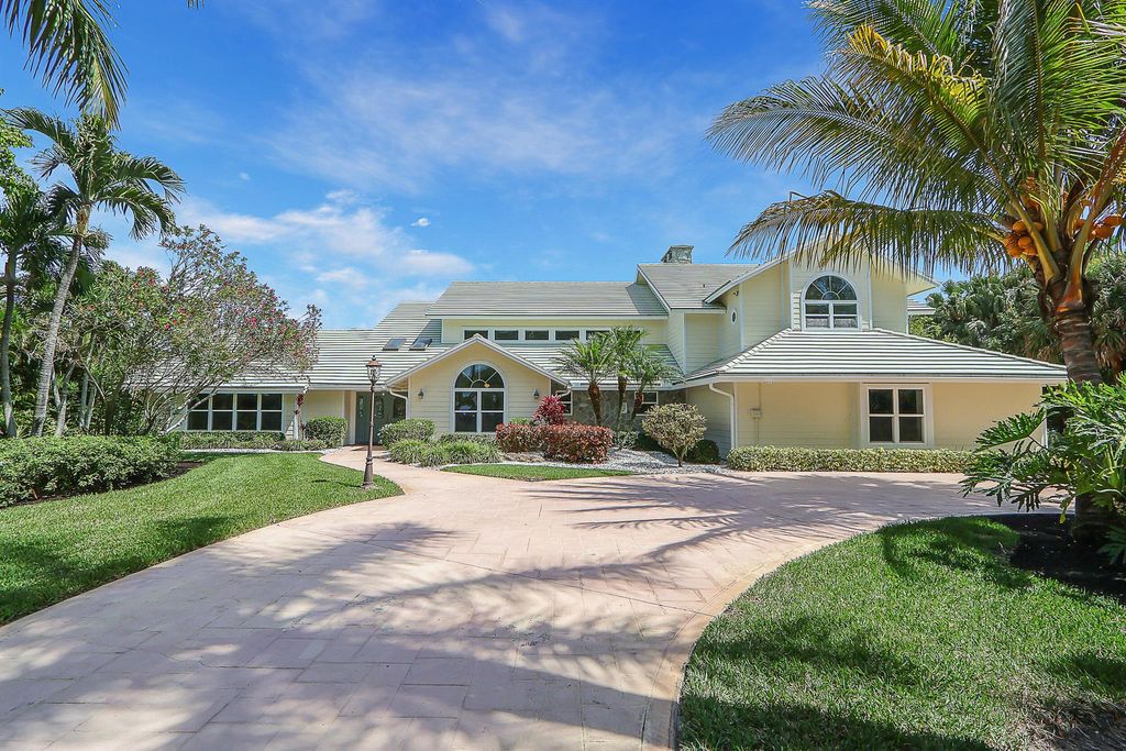 Photo of 12150 Riverbend Road, Port Saint Lucie, FL 34984 (MLS # R10969985)