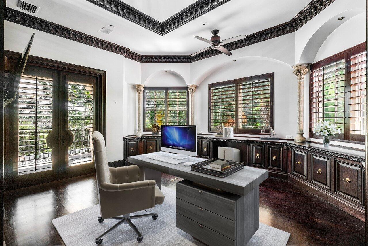 MIZNER LAKE ESTATES - Residential