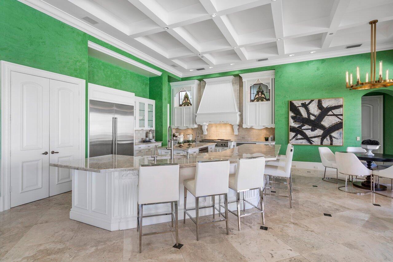 MIZNER LAKE ESTATES - Residential