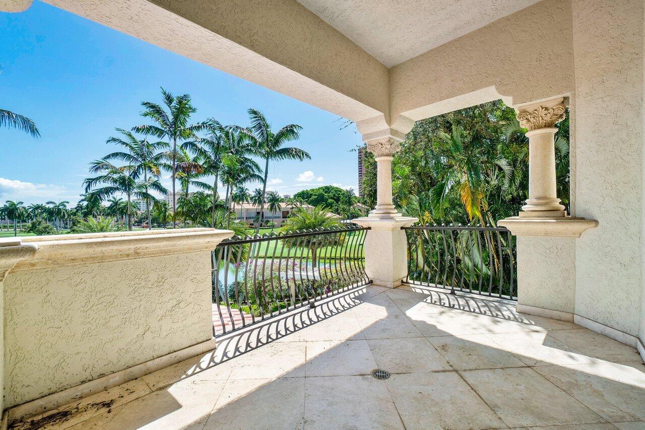 MIZNER LAKE ESTATES - Residential