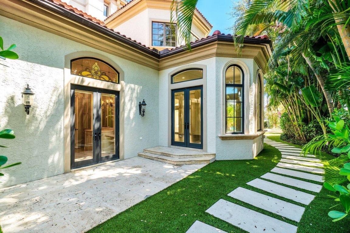 MIZNER LAKE ESTATES - Residential