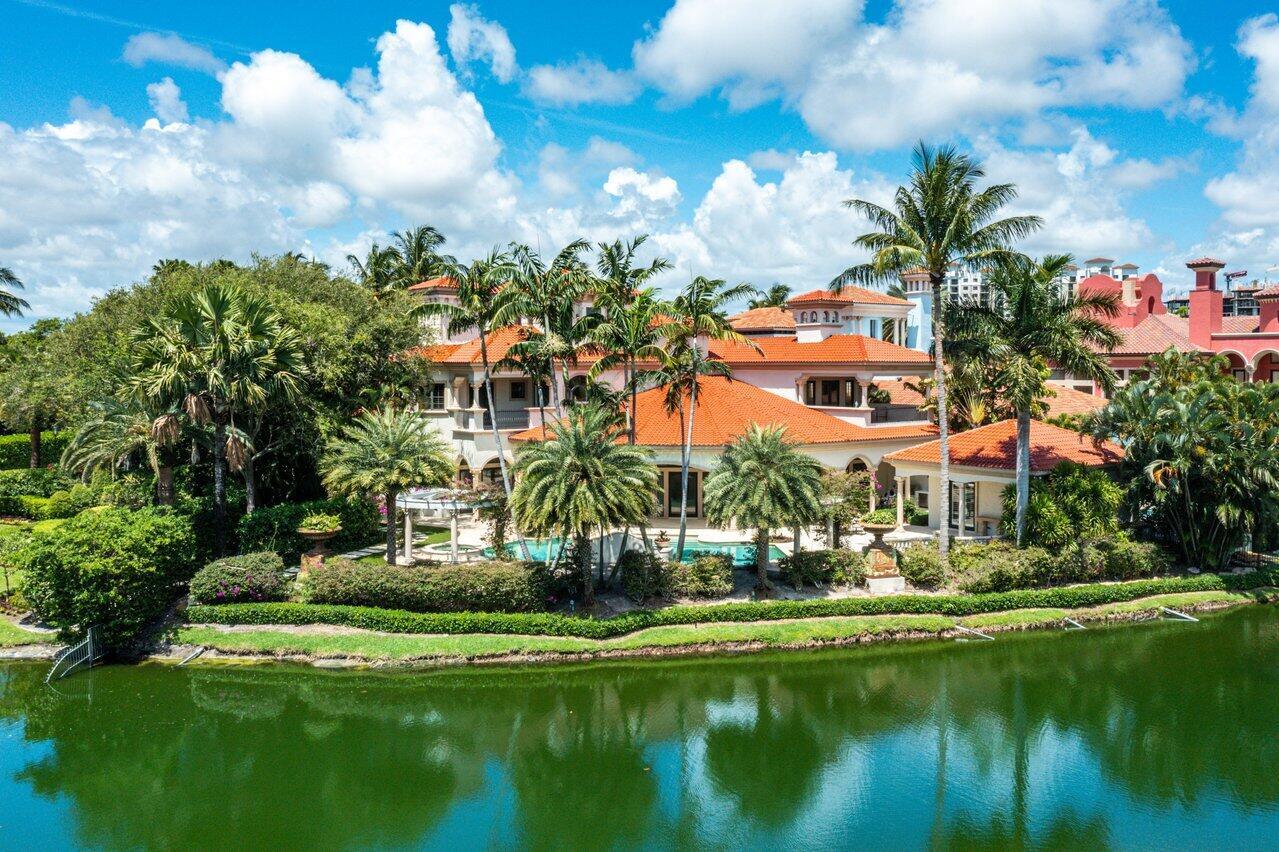 MIZNER LAKE ESTATES - Residential