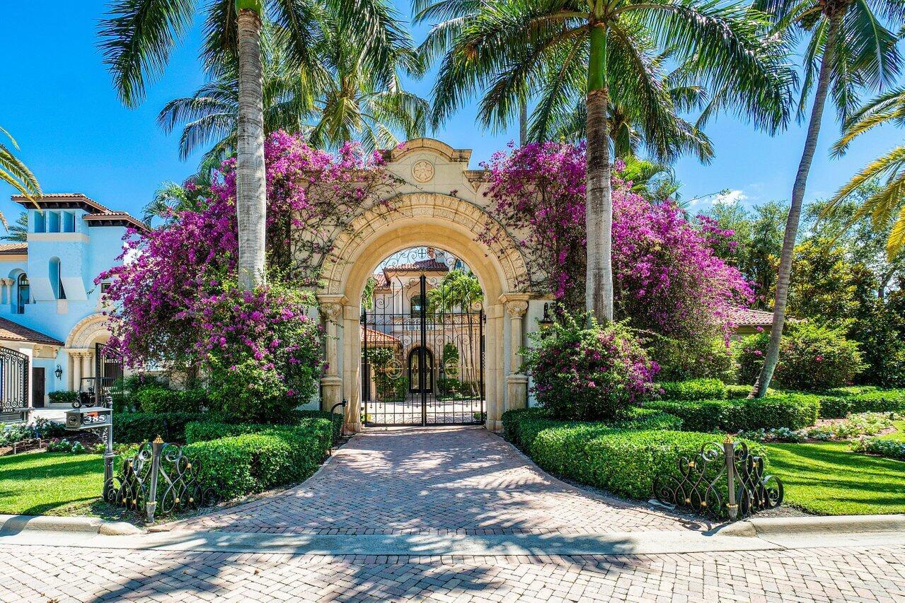 MIZNER LAKE ESTATES - Residential
