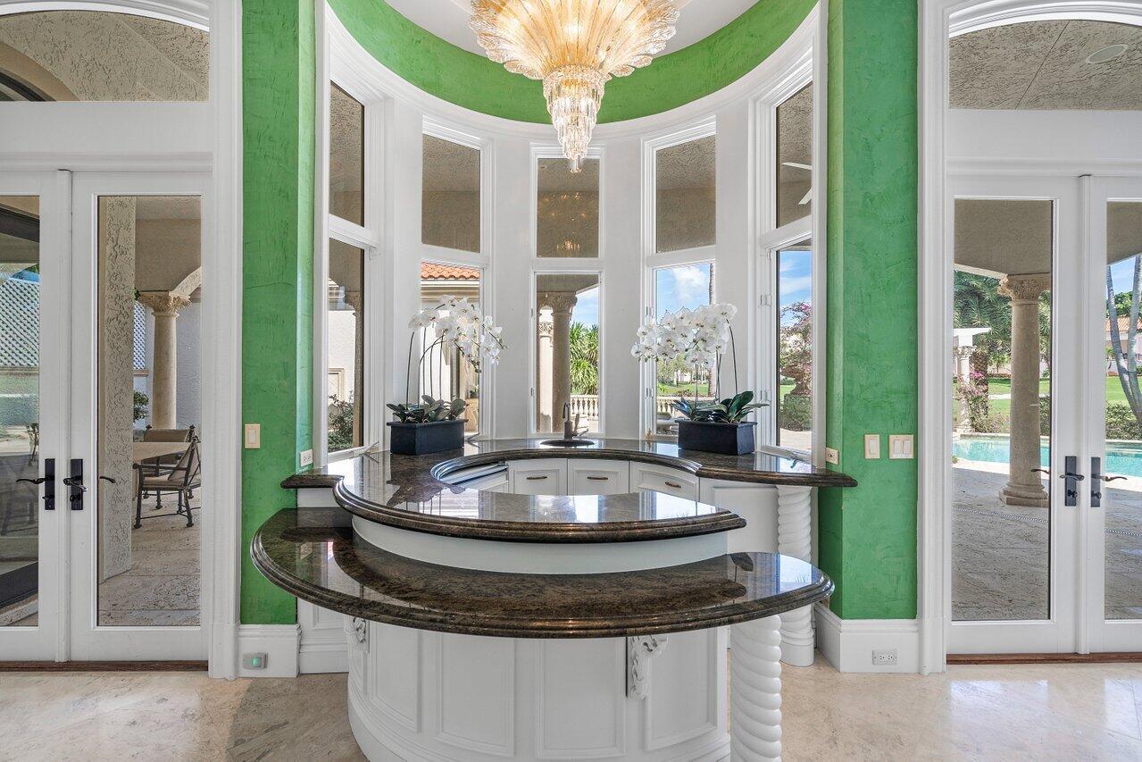 MIZNER LAKE ESTATES - Residential