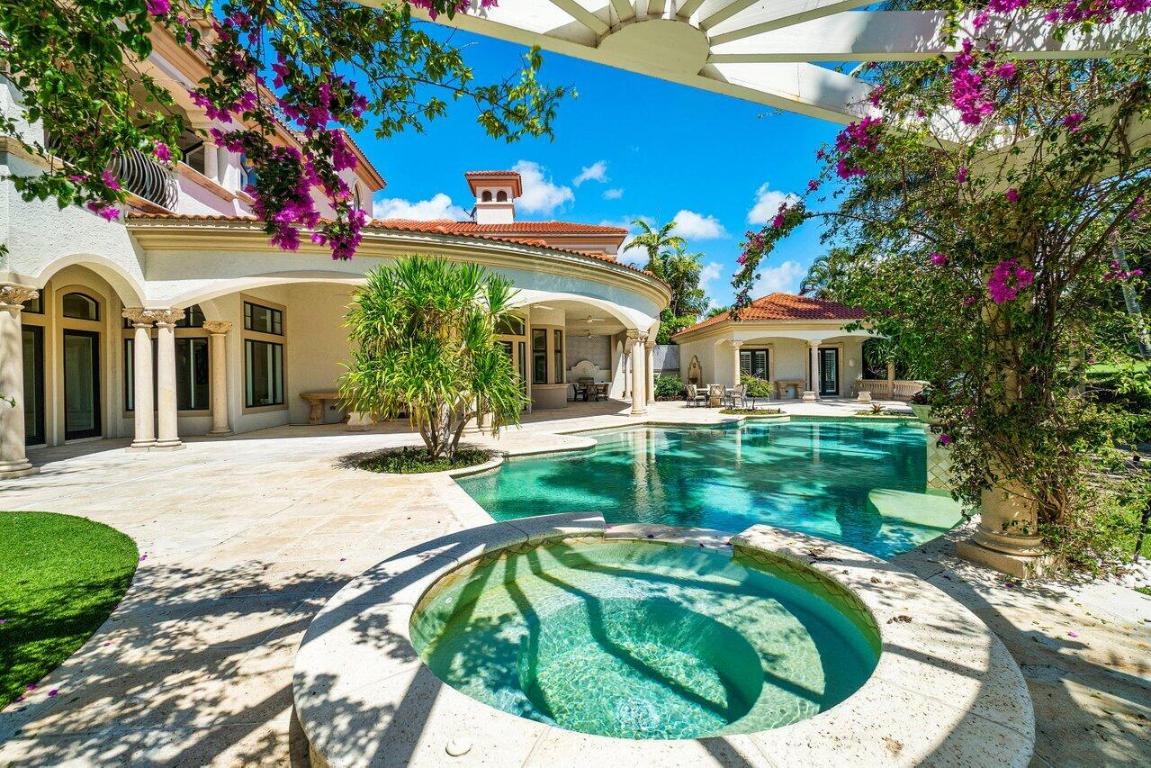 MIZNER LAKE ESTATES - Residential