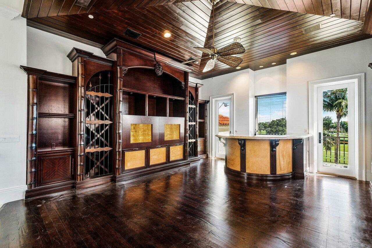 MIZNER LAKE ESTATES - Residential