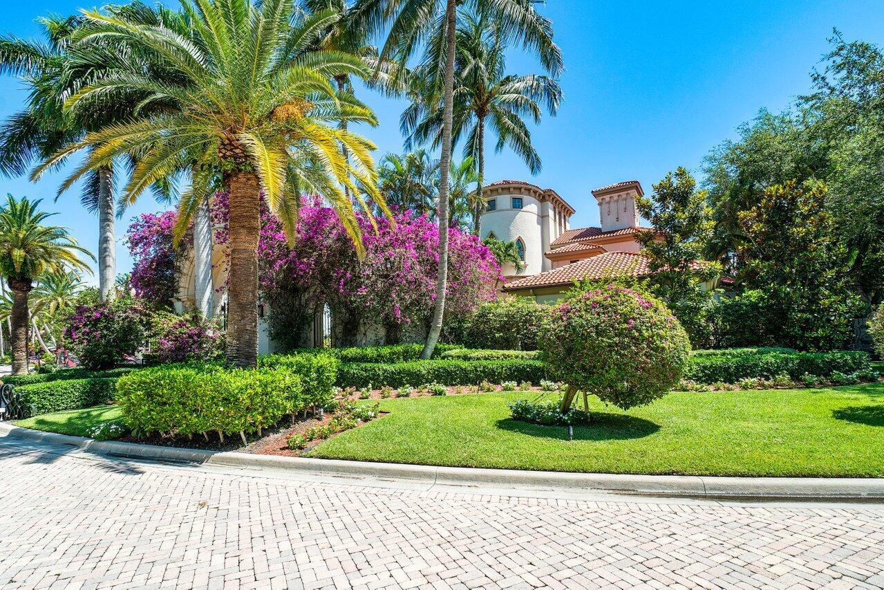 MIZNER LAKE ESTATES - Residential