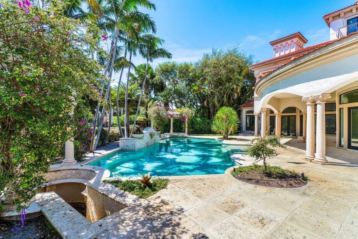 MIZNER LAKE ESTATES - Residential