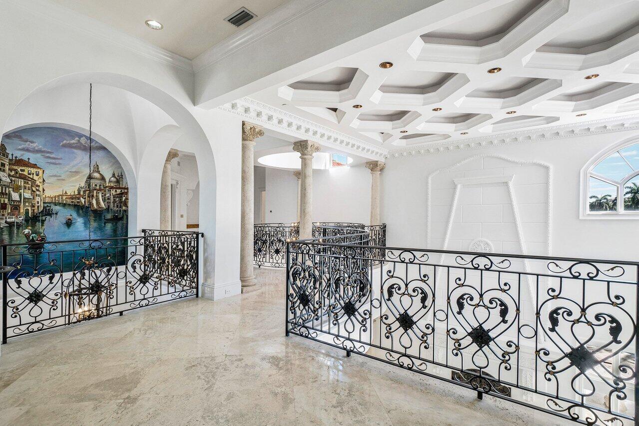 MIZNER LAKE ESTATES - Residential