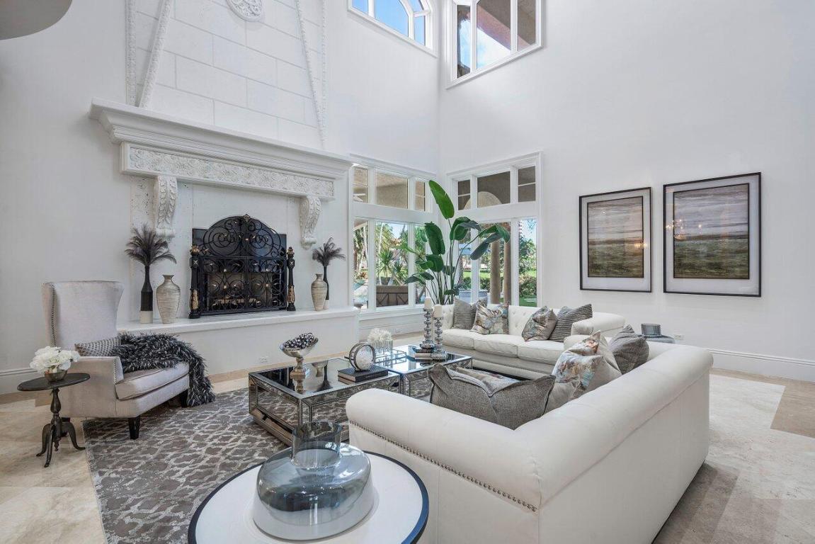 MIZNER LAKE ESTATES - Residential