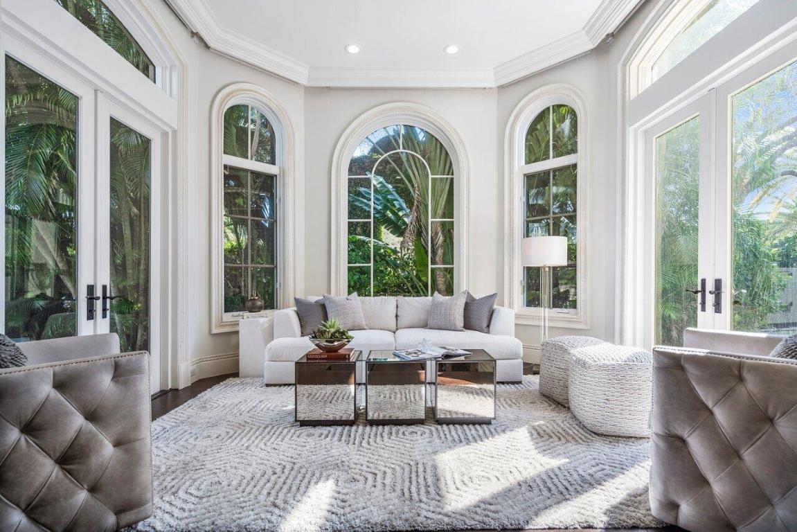 MIZNER LAKE ESTATES - Residential