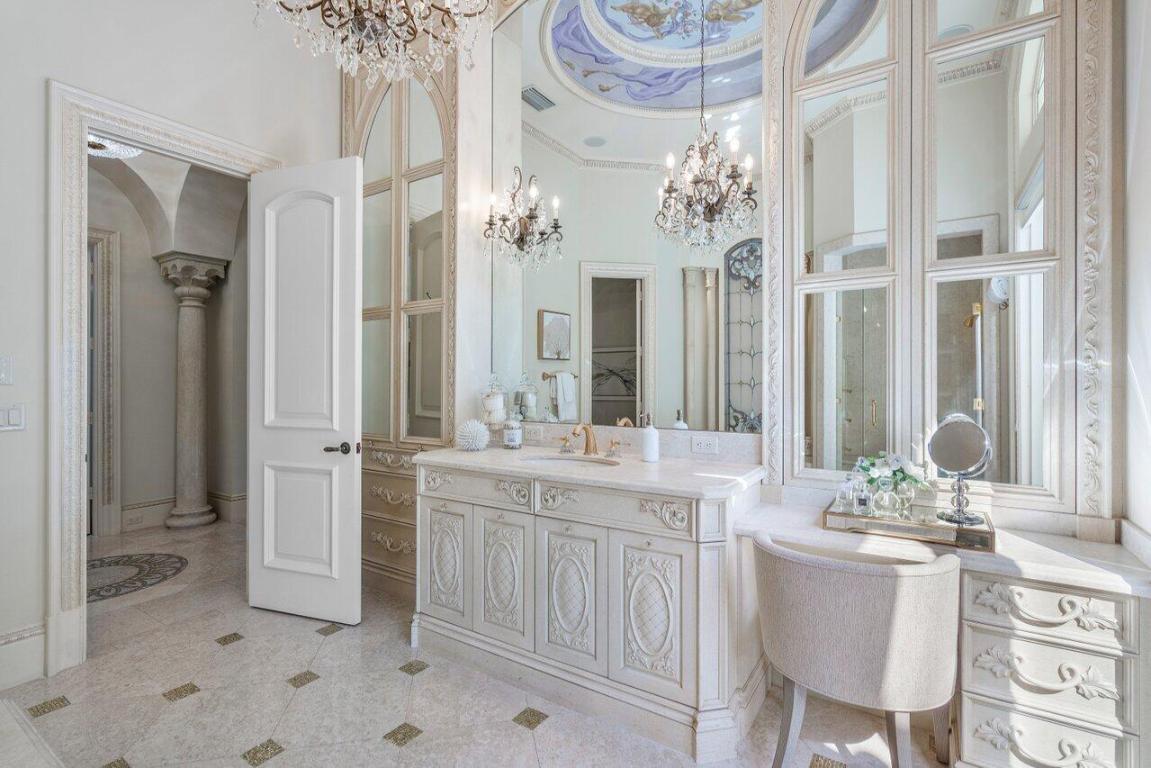 MIZNER LAKE ESTATES - Residential