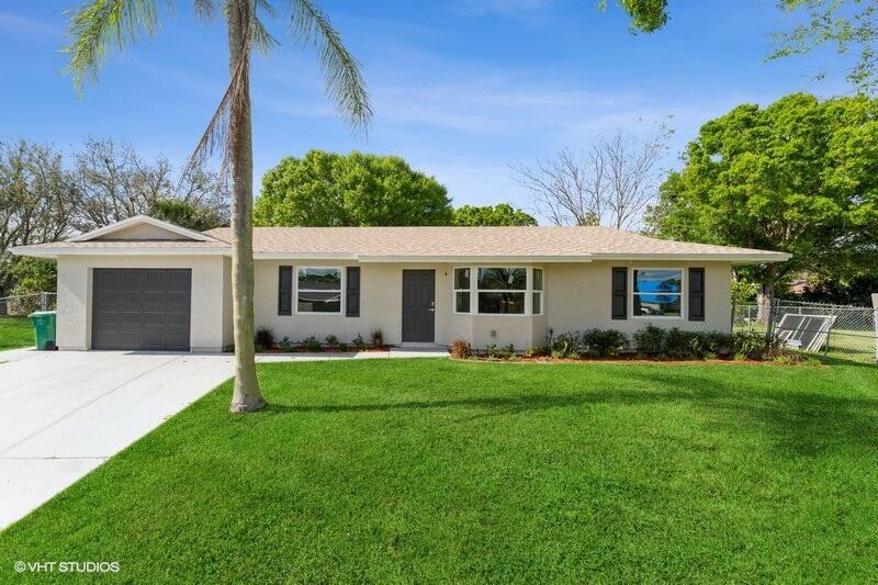 RANCH HOME, TOTALLY REMODELED WITH A POOL AND SCREENED PORCH. A VERY LARGE LOT WHICH HAS ROOM FOR A GUEST HOUSE OR AN EXTRA GARAGE.NEAR TRADITIONS AND THE GREEN MARKETS, STORES AND RESTAURANTS. VERY CLOSE TO THE 110 ACRE PEACOCK STATE PARK.A PRIVATE FENCED BACK YARD. ALL NEW APPLIANCES. SOME NEW WINDOWS AND REMODELED VERY NICELY.VACANT AND EASY TO SHOW.