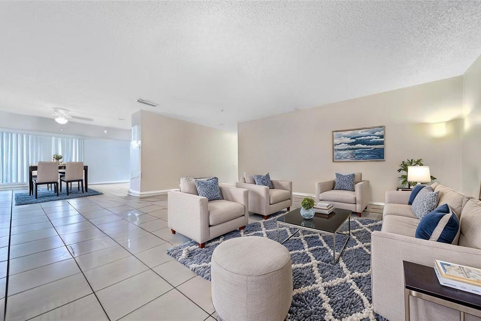 4360 Riverside Dr 3