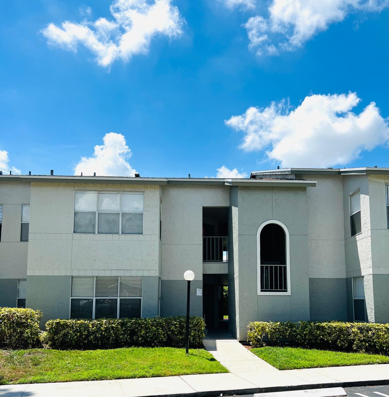 PONTE VERDE AT PALM BEACH LAKES CONDO - Residential Lease