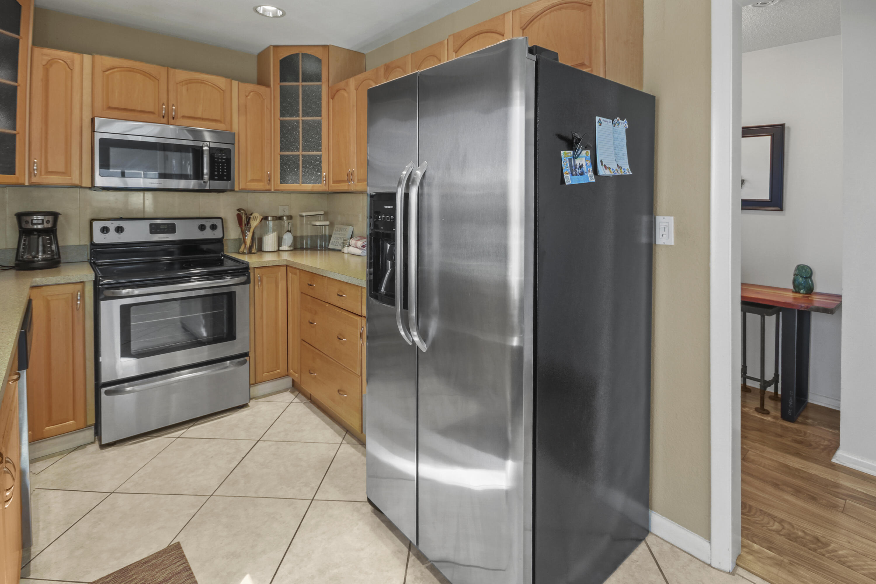 WILSHIRE NORTH CONDOS - Residential Lease