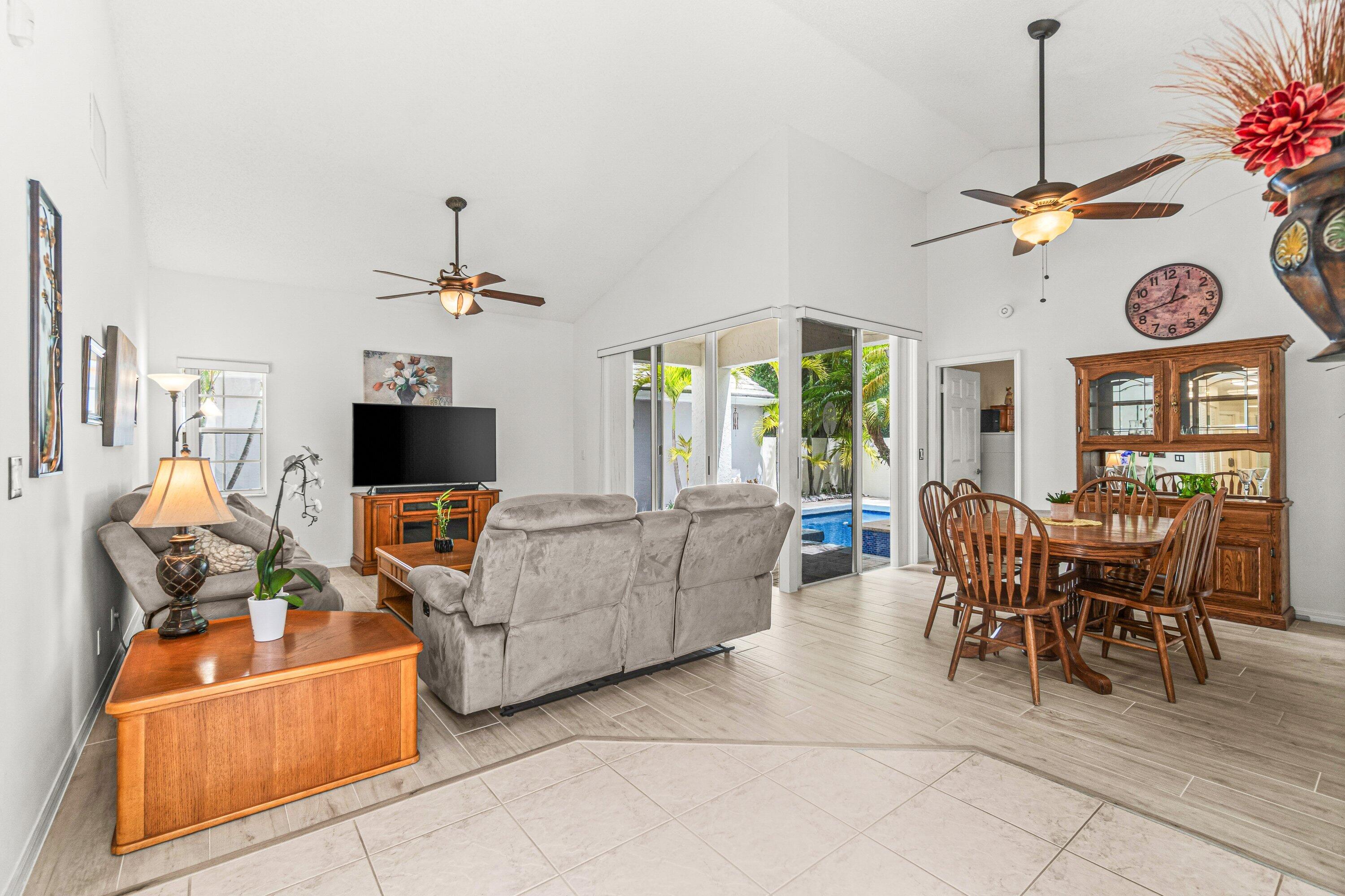 BARCLAY CLUB AT PGA NATL - Residential