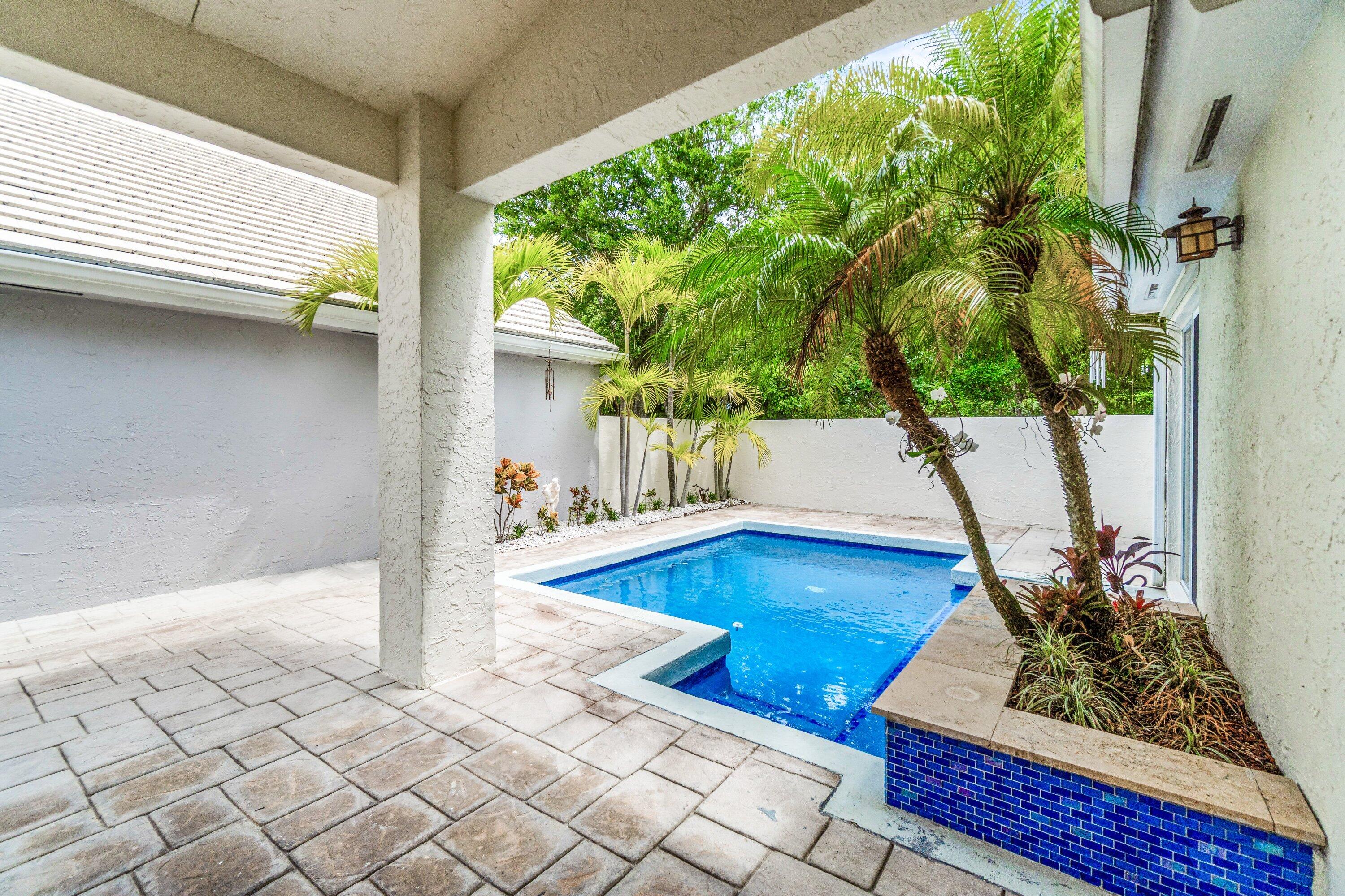 BARCLAY CLUB AT PGA NATL - Residential