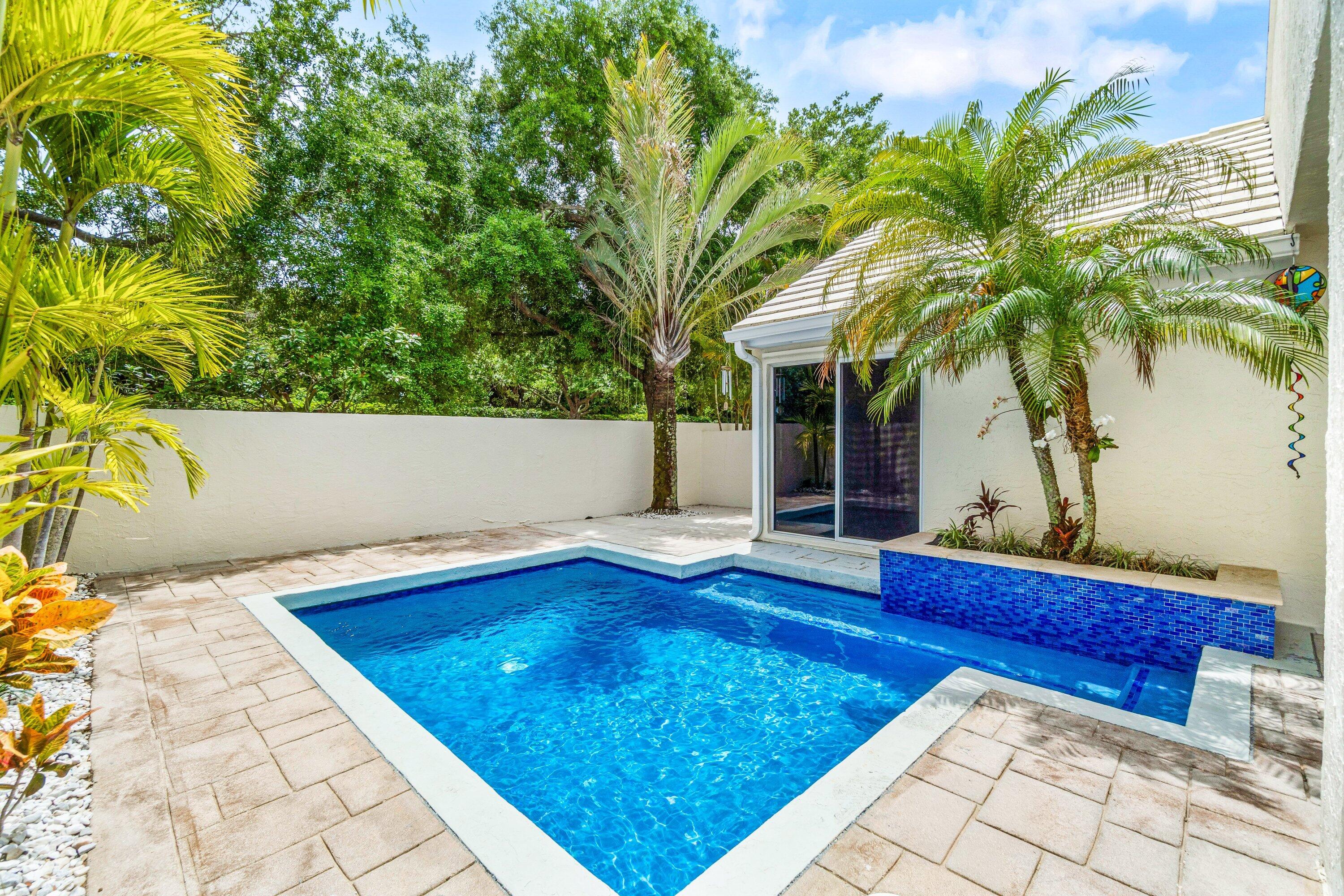 BARCLAY CLUB AT PGA NATL - Residential