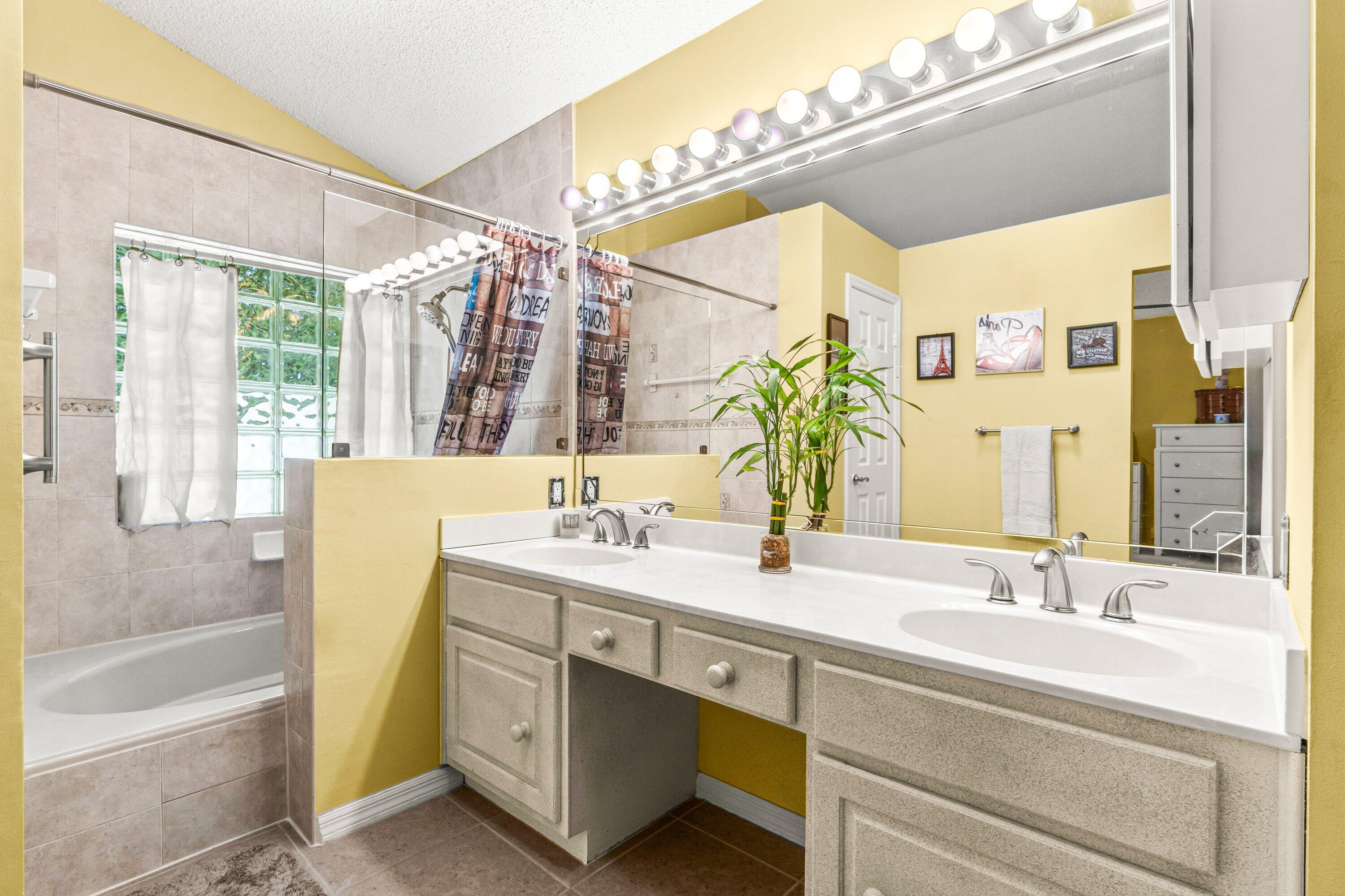 BARCLAY CLUB AT PGA NATL - Residential