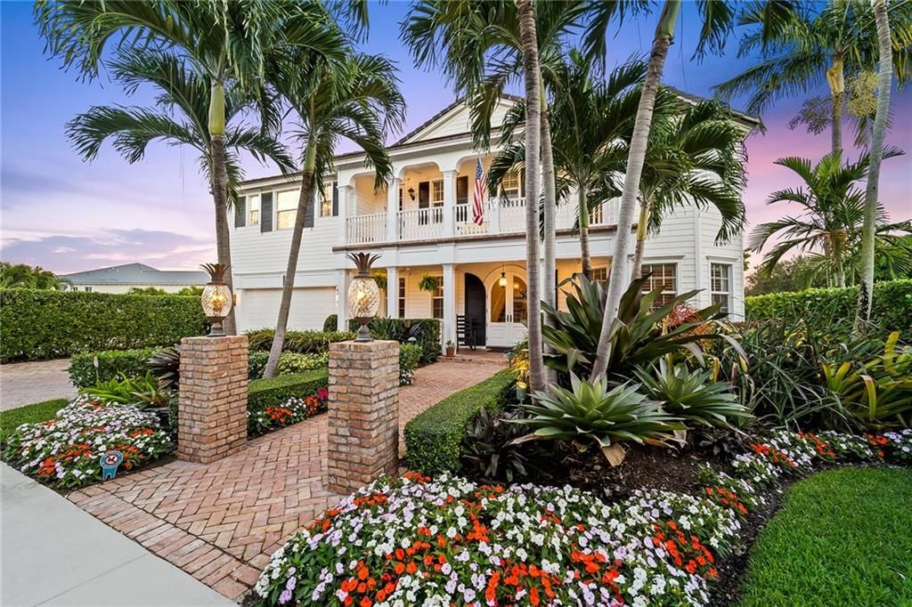 Photo of 1334 Ponce De Leon Dr, Fort Lauderdale, FL 33316 (MLS # F10363989)