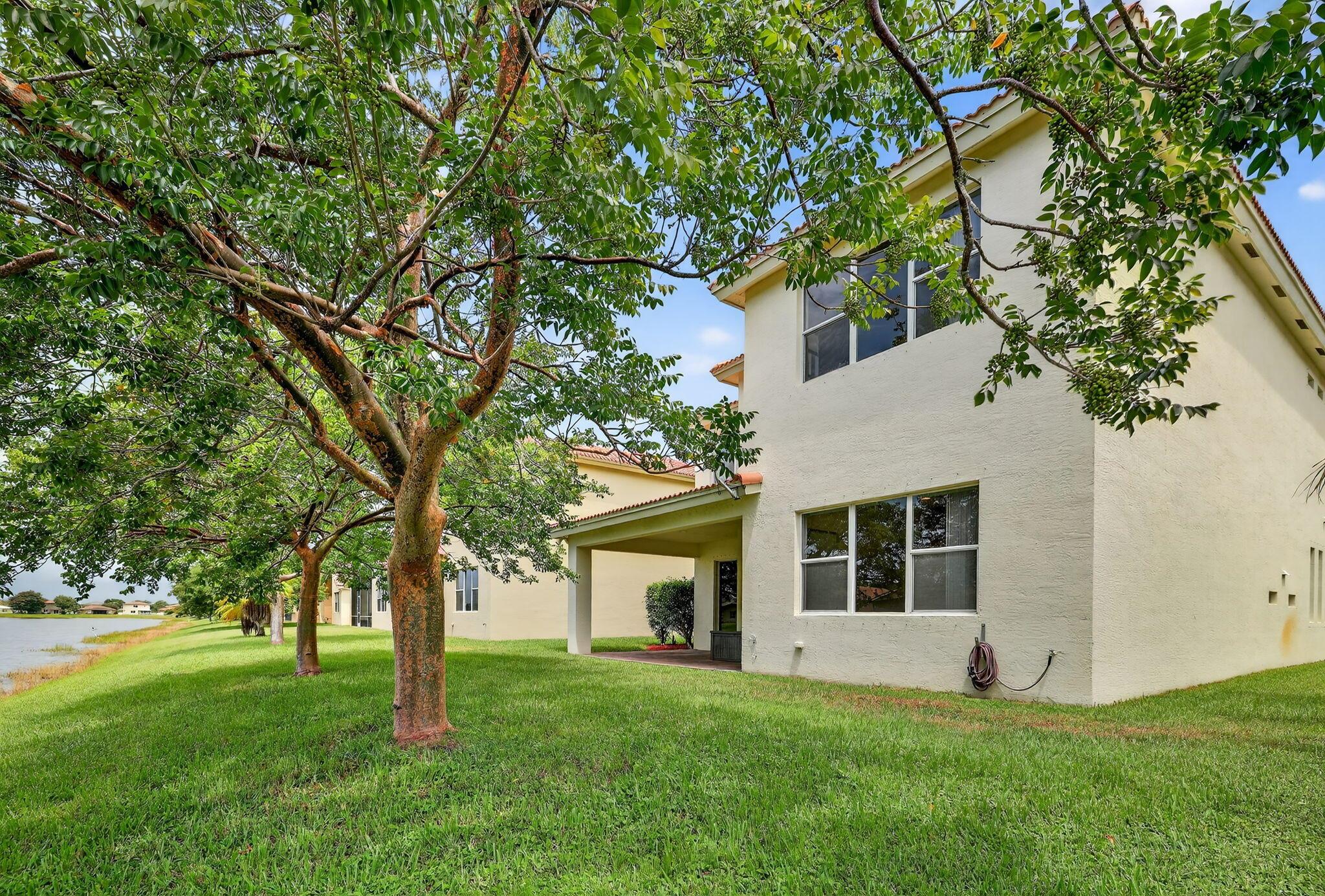 2217 SW Newport Isles Boulevard
