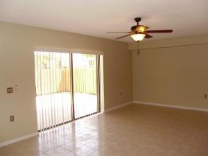 SANDALWOOD LAKES SOUTH - Residential Lease