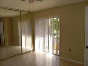 SANDALWOOD LAKES SOUTH - Residential Lease