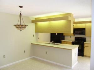 SANDALWOOD LAKES SOUTH - Residential Lease