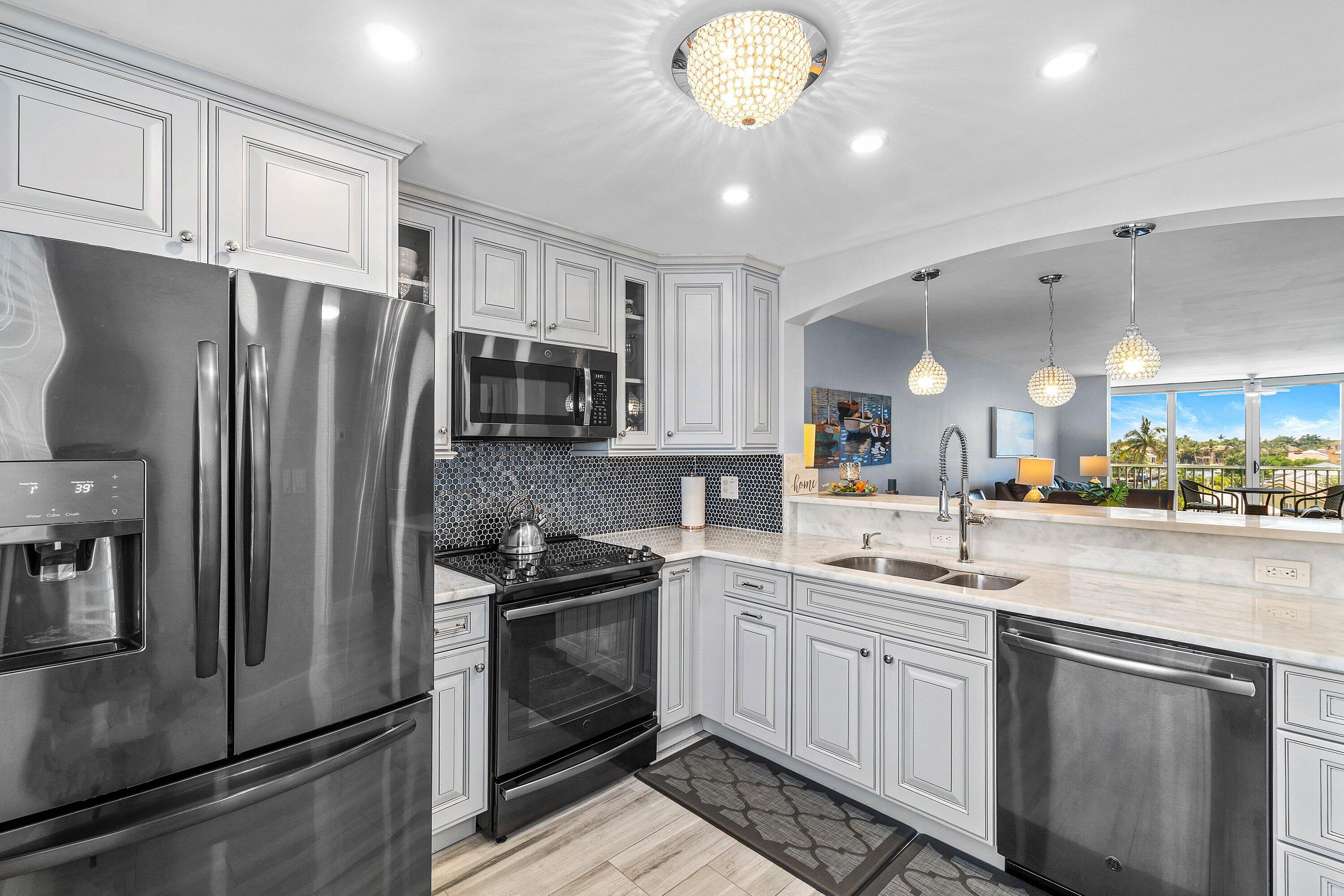 TROPIC BAY CONDO - Residential