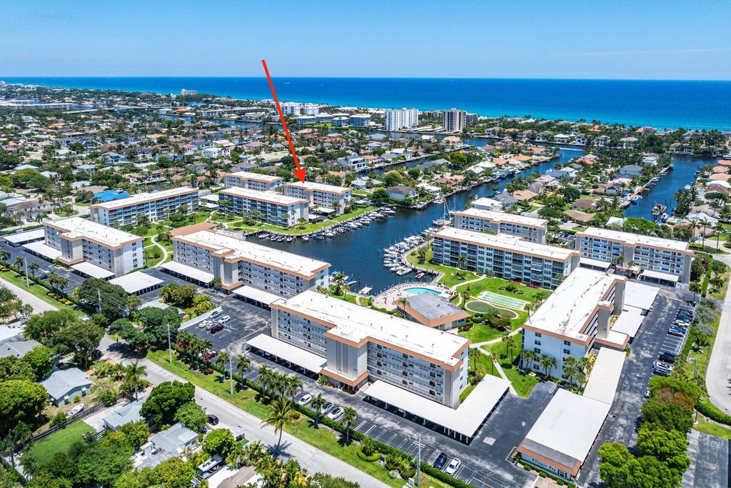 Photo of 930 Dogwood Drive #556, Delray Beach, FL 33483 (MLS # B26024329)