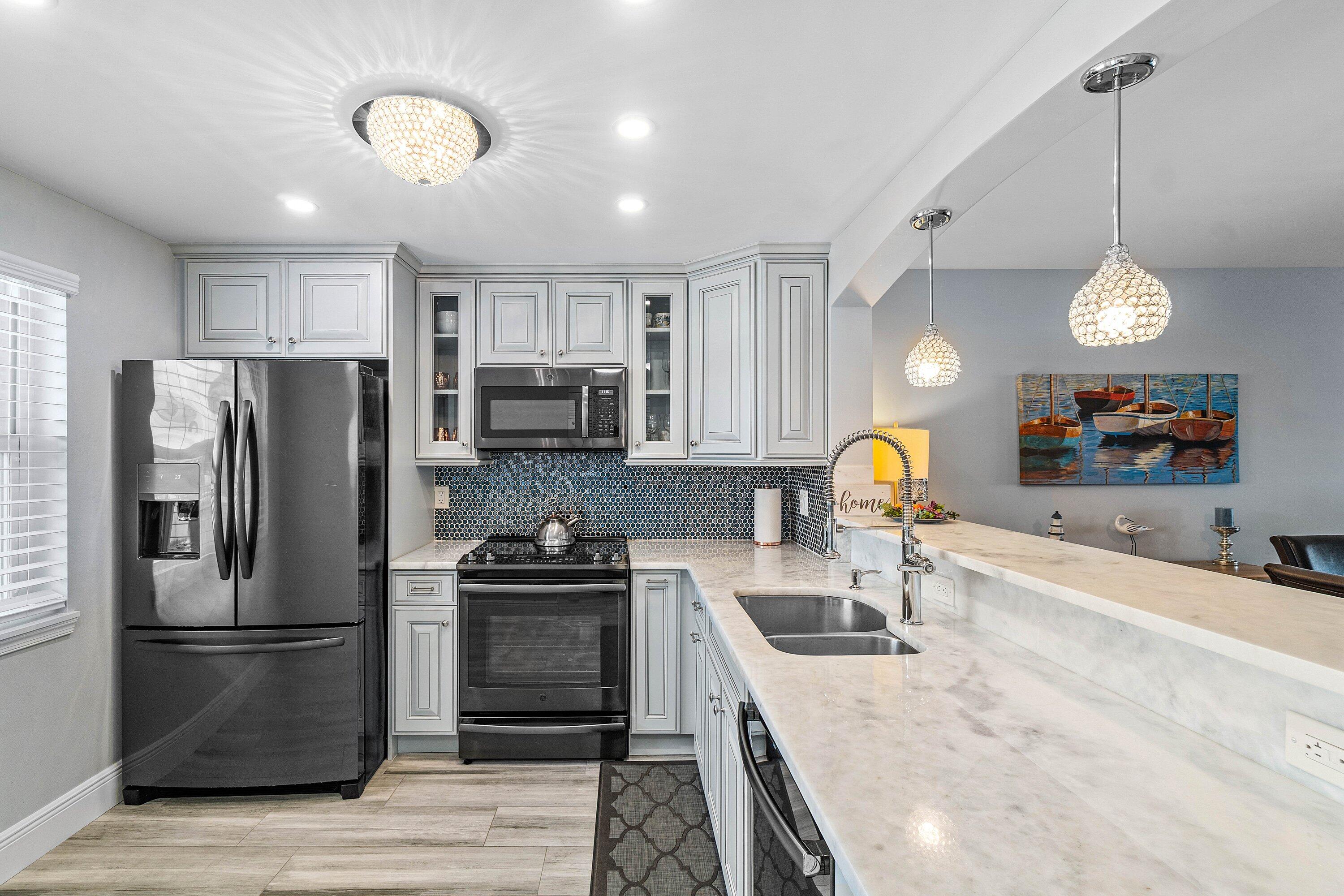 TROPIC BAY CONDO - Residential